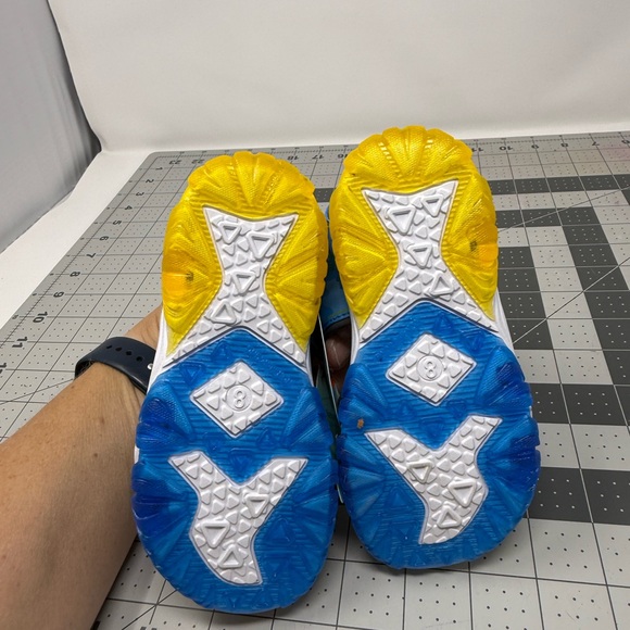 NWT Nickelodeon Baby Shark light up Kids Sandals Sz 8 (ZHOGIM) - Picture 3 of 7